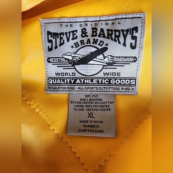 Vintage Steve & Barry's Men's Waterproof heavier jacket size XL. - Picture 4 of 6